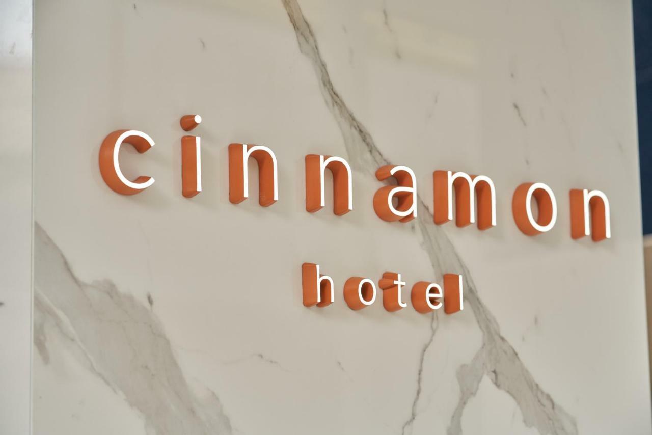 Cinnamon Hotel Osaka Buitenkant foto